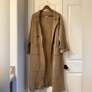 Pink Lilly brown sweater coat . Size small . Never worn.